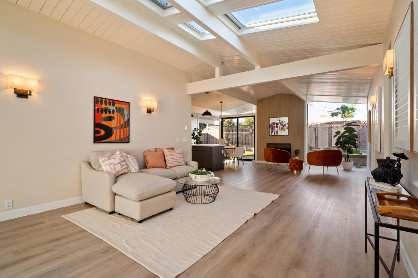 Detail Gallery Image 6 of 54 For 224 Loon Ct, Foster City,  CA 94404 - 4 Beds | 2 Baths