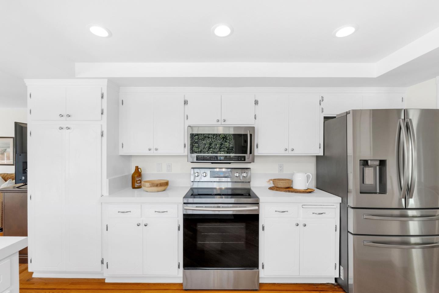 Detail Gallery Image 14 of 61 For 6280 Mountford Dr, San Jose,  CA 95123 - 4 Beds | 2/1 Baths