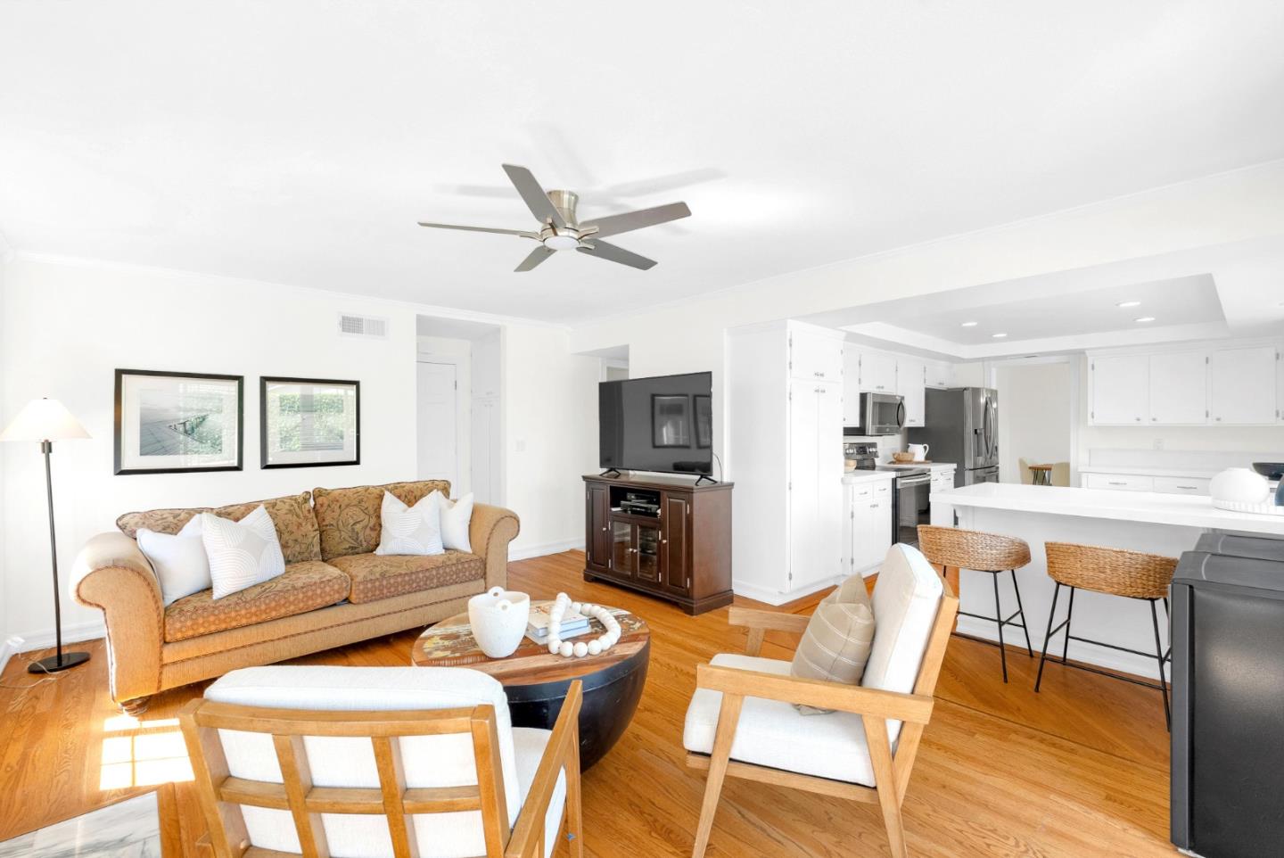 Detail Gallery Image 15 of 61 For 6280 Mountford Dr, San Jose,  CA 95123 - 4 Beds | 2/1 Baths