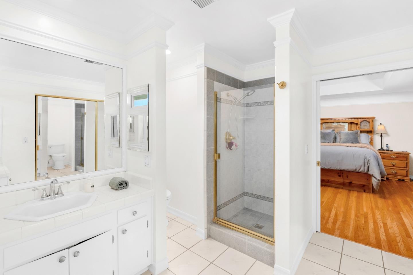 Detail Gallery Image 26 of 61 For 6280 Mountford Dr, San Jose,  CA 95123 - 4 Beds | 2/1 Baths