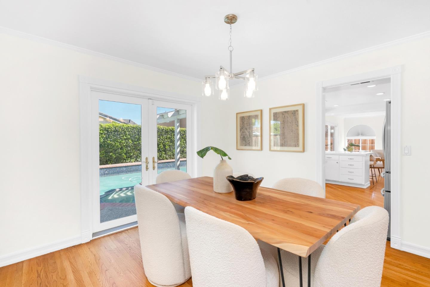 Detail Gallery Image 8 of 61 For 6280 Mountford Dr, San Jose,  CA 95123 - 4 Beds | 2/1 Baths