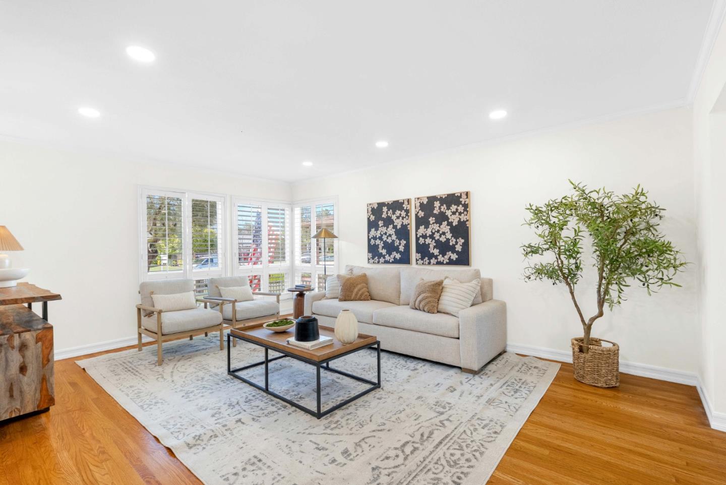 Detail Gallery Image 9 of 61 For 6280 Mountford Dr, San Jose,  CA 95123 - 4 Beds | 2/1 Baths