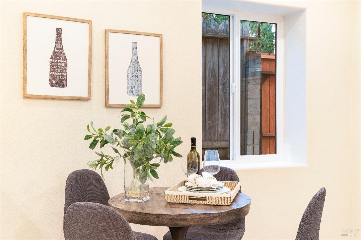 Detail Gallery Image 10 of 30 For 2188 Patton Ave, Napa,  CA 94559 - 3 Beds | 2 Baths