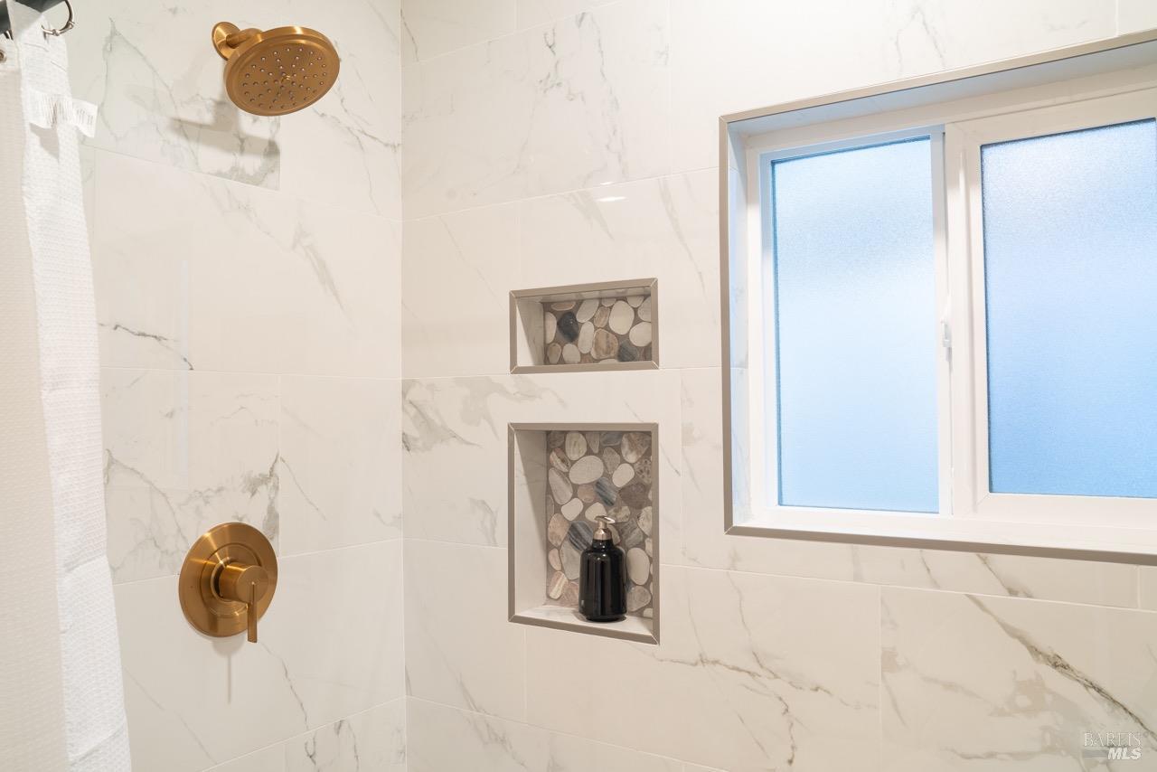 Detail Gallery Image 15 of 30 For 2188 Patton Ave, Napa,  CA 94559 - 3 Beds | 2 Baths