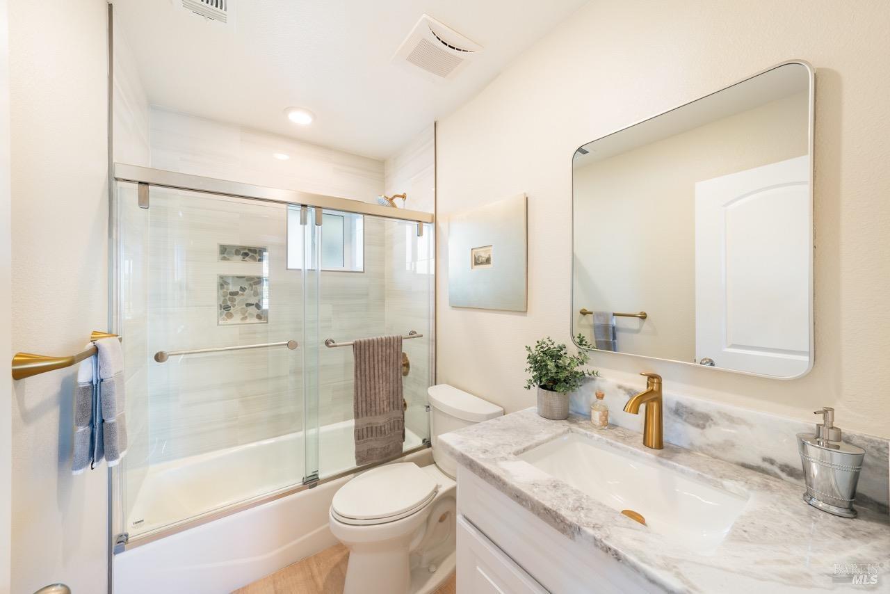 Detail Gallery Image 19 of 30 For 2188 Patton Ave, Napa,  CA 94559 - 3 Beds | 2 Baths