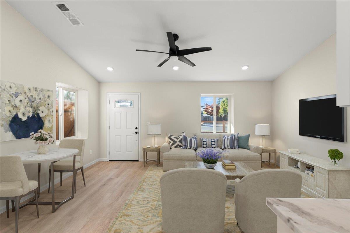 Detail Gallery Image 4 of 30 For 2188 Patton Ave, Napa,  CA 94559 - 3 Beds | 2 Baths