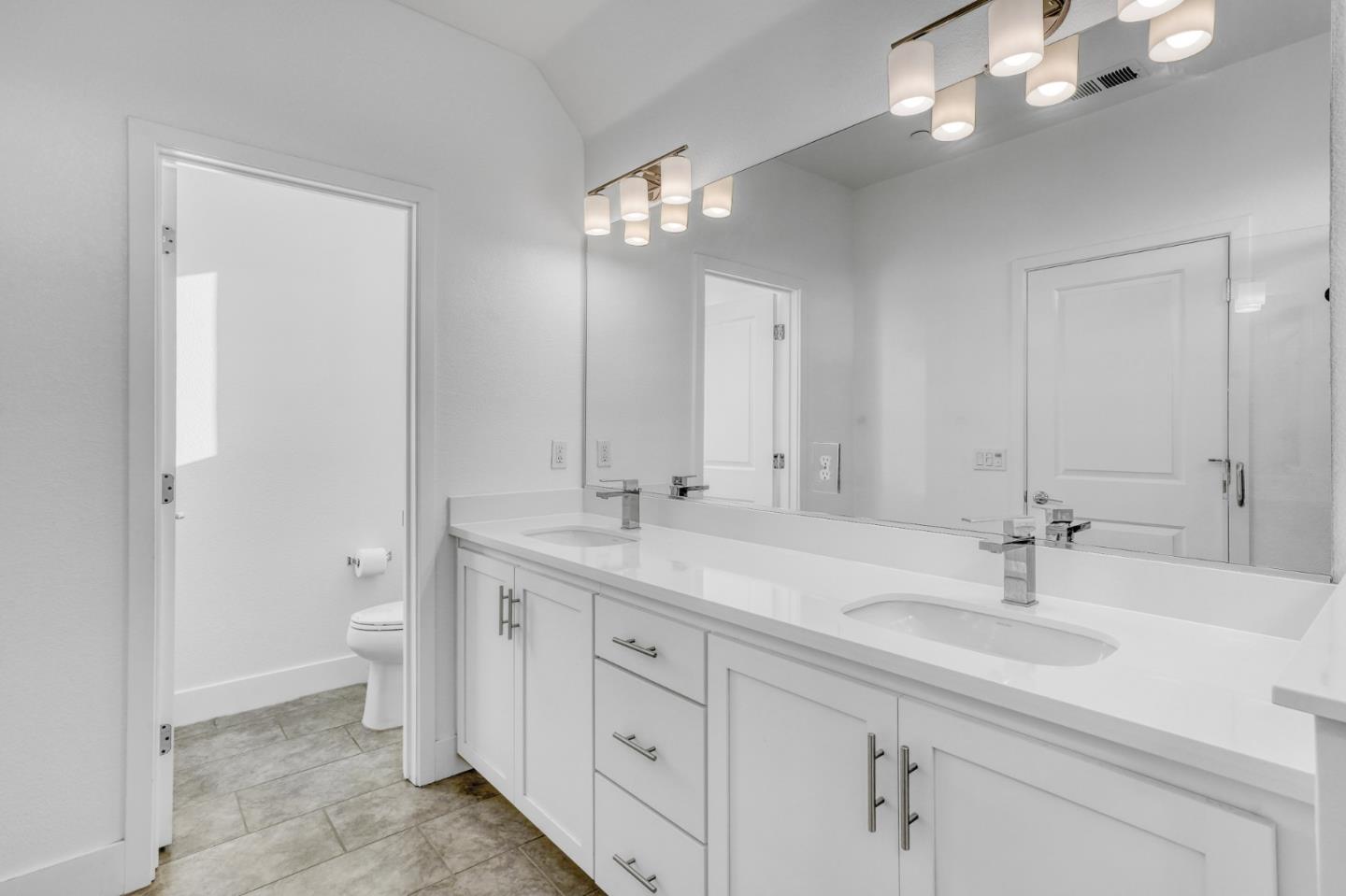 Detail Gallery Image 28 of 50 For 29243 Hub Ct, Hayward,  CA 94544 - 2 Beds | 2 Baths