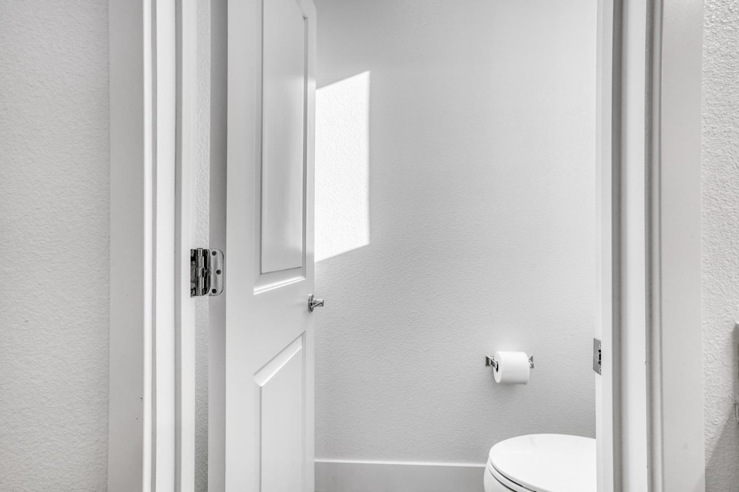 Detail Gallery Image 29 of 50 For 29243 Hub Ct, Hayward,  CA 94544 - 2 Beds | 2 Baths