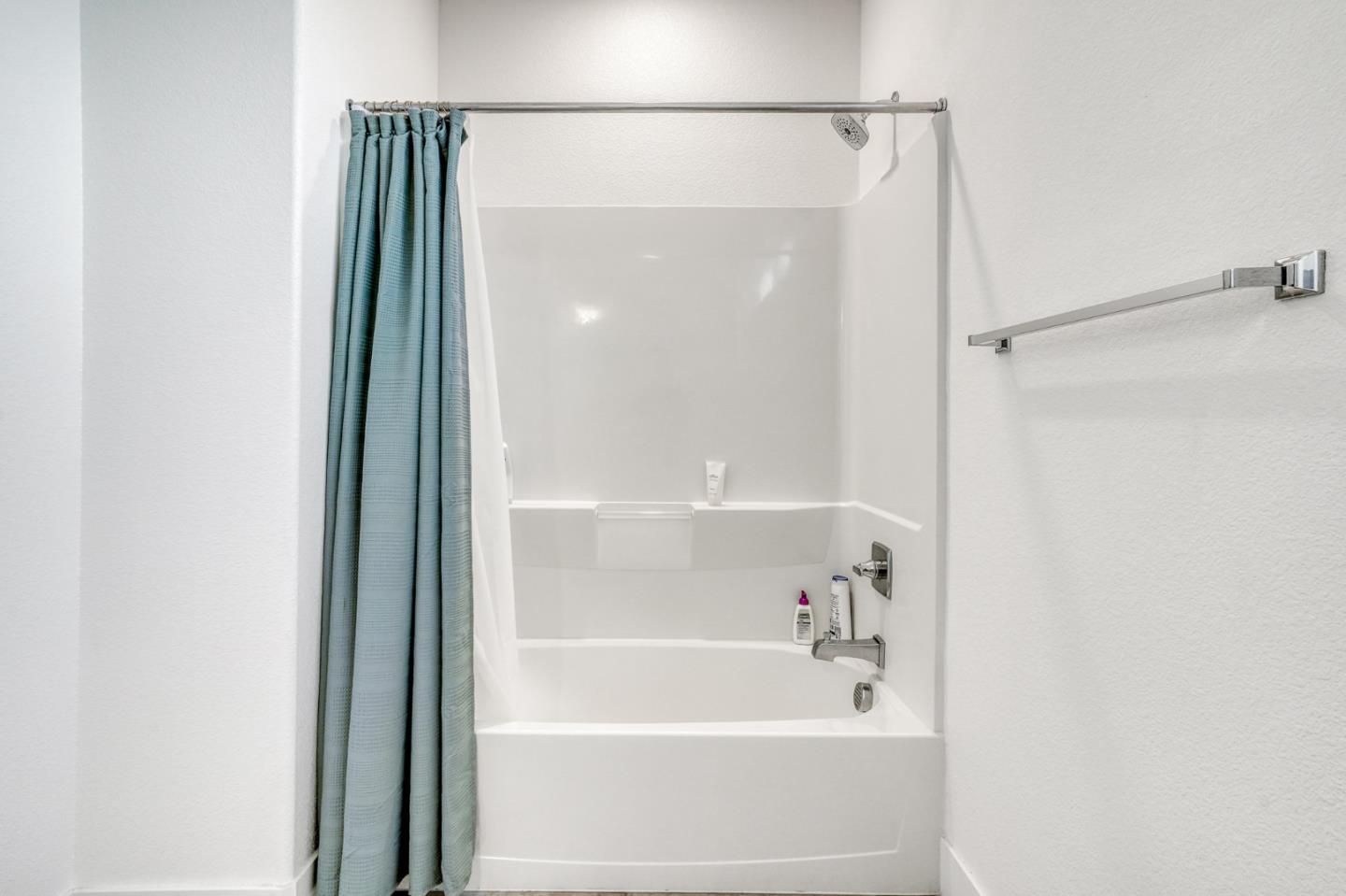 Detail Gallery Image 30 of 50 For 29243 Hub Ct, Hayward,  CA 94544 - 2 Beds | 2 Baths