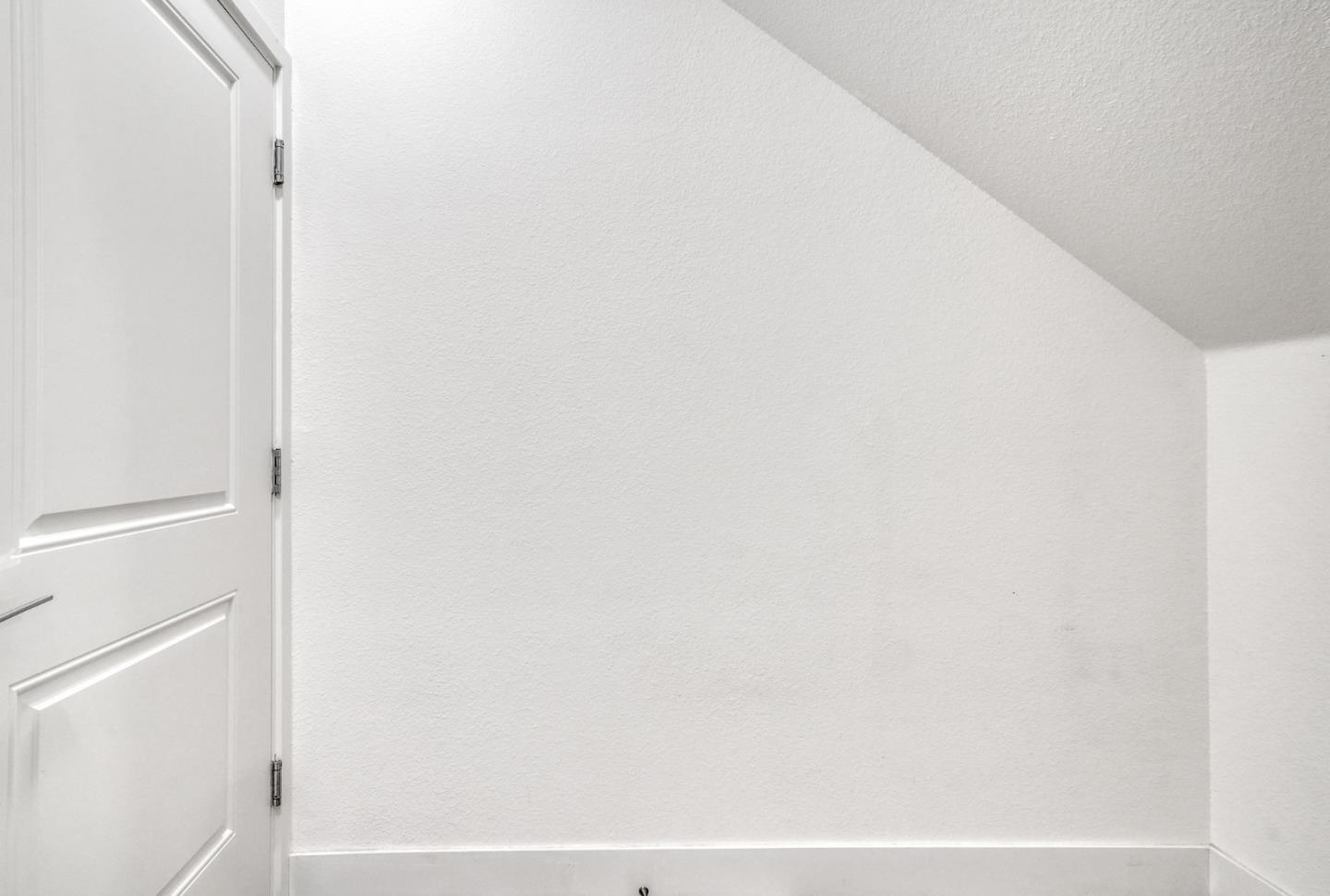 Detail Gallery Image 32 of 50 For 29243 Hub Ct, Hayward,  CA 94544 - 2 Beds | 2 Baths