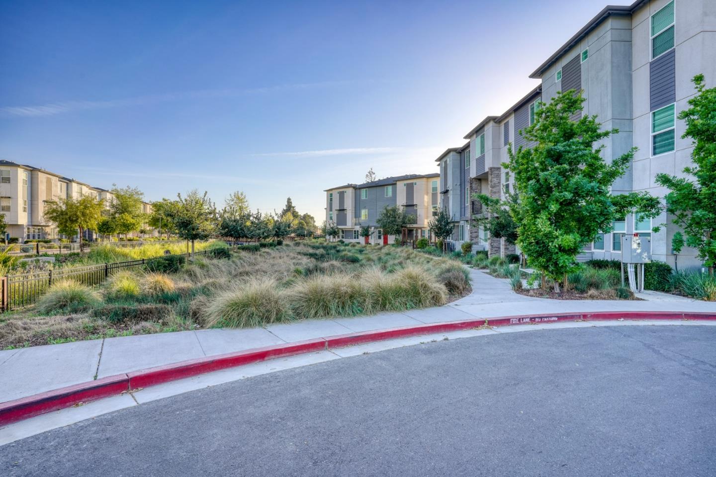 Detail Gallery Image 42 of 50 For 29243 Hub Ct, Hayward,  CA 94544 - 2 Beds | 2 Baths