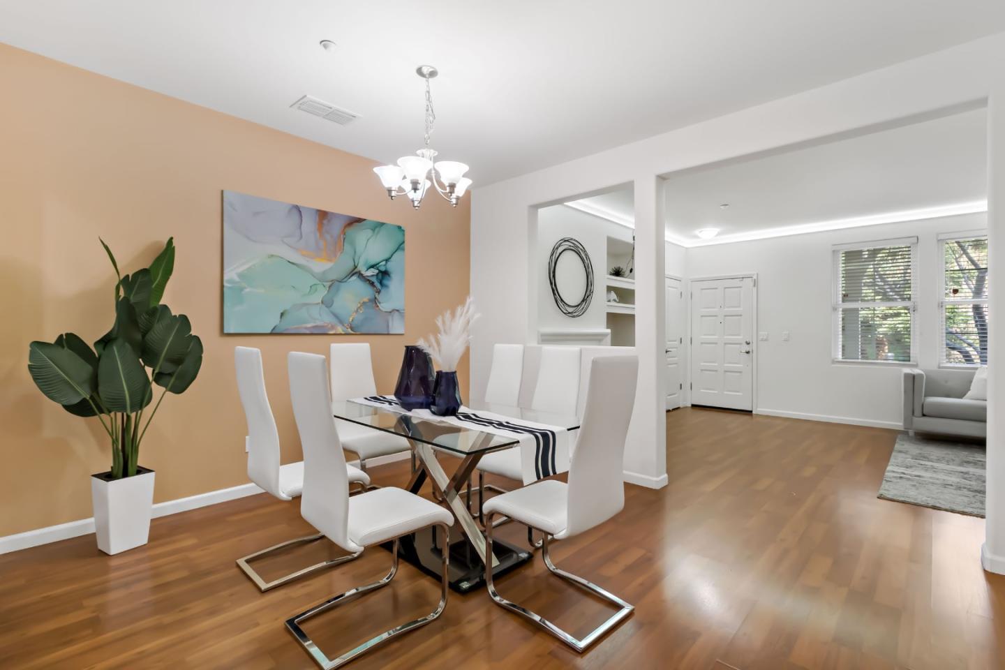 Detail Gallery Image 12 of 56 For 2695 Northern Cross Rd, Hayward,  CA 94545 - 3 Beds | 2/1 Baths