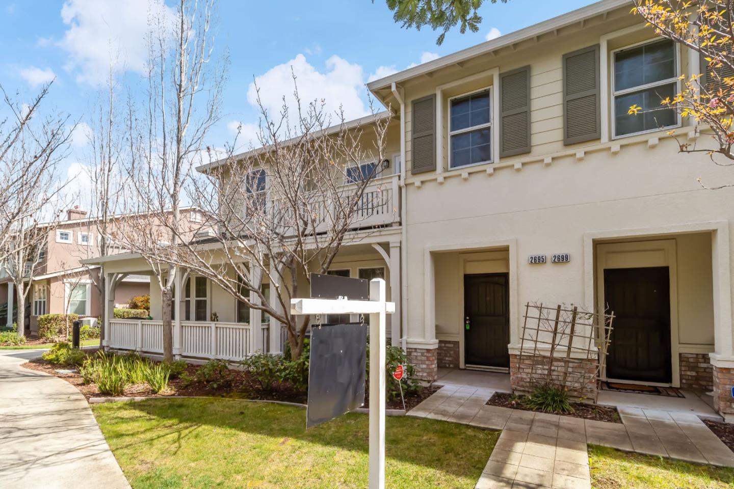 Detail Gallery Image 2 of 56 For 2695 Northern Cross Rd, Hayward,  CA 94545 - 3 Beds | 2/1 Baths