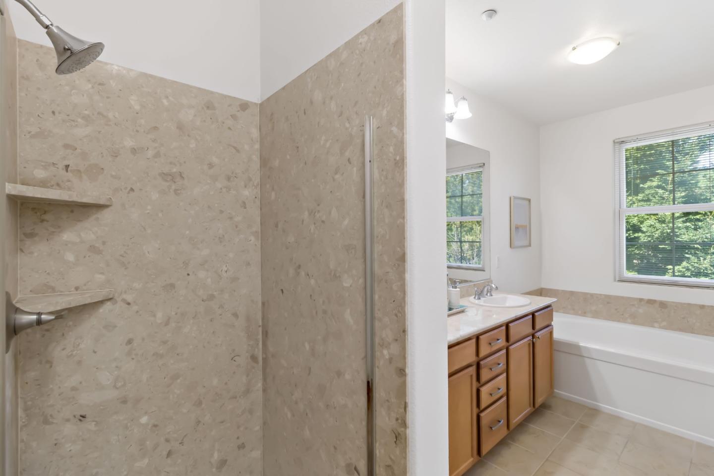 Detail Gallery Image 29 of 56 For 2695 Northern Cross Rd, Hayward,  CA 94545 - 3 Beds | 2/1 Baths