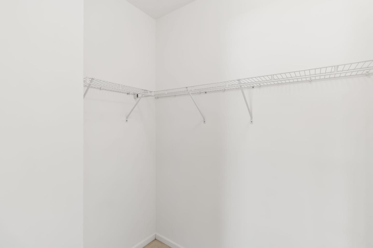 Detail Gallery Image 35 of 56 For 2695 Northern Cross Rd, Hayward,  CA 94545 - 3 Beds | 2/1 Baths