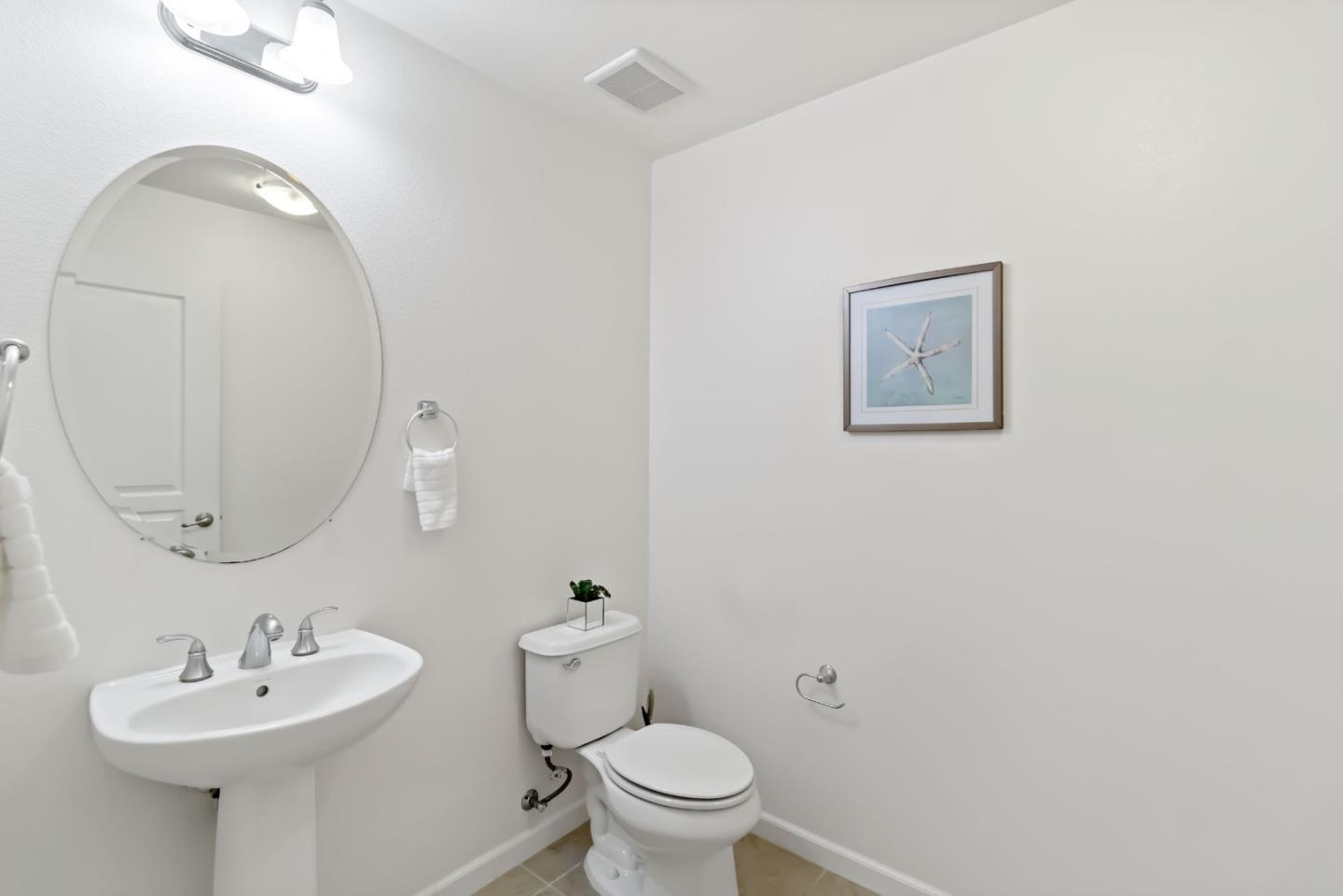 Detail Gallery Image 40 of 56 For 2695 Northern Cross Rd, Hayward,  CA 94545 - 3 Beds | 2/1 Baths