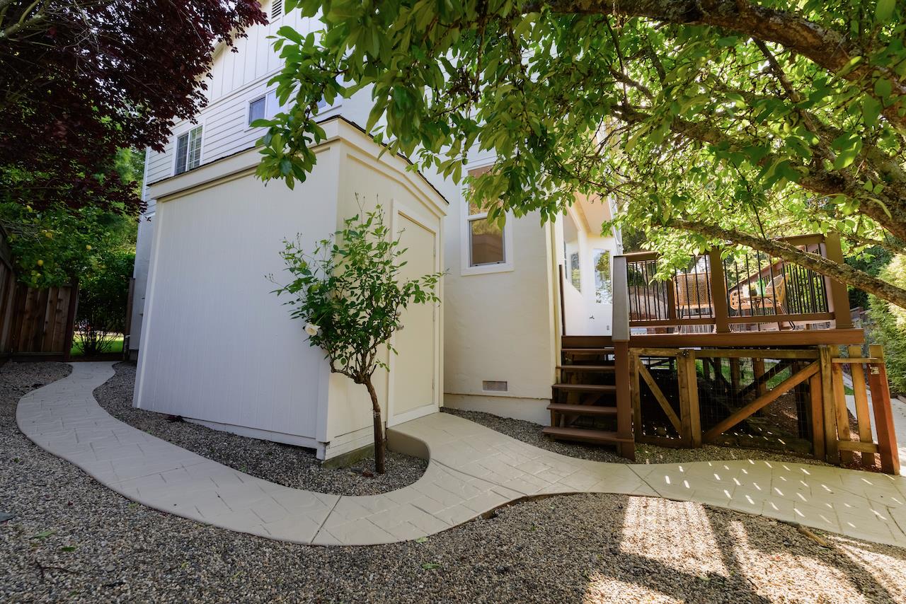 Detail Gallery Image 101 of 119 For 26 Torrey Oaks Ct, Scotts Valley,  CA 95066 - 4 Beds | 2/1 Baths
