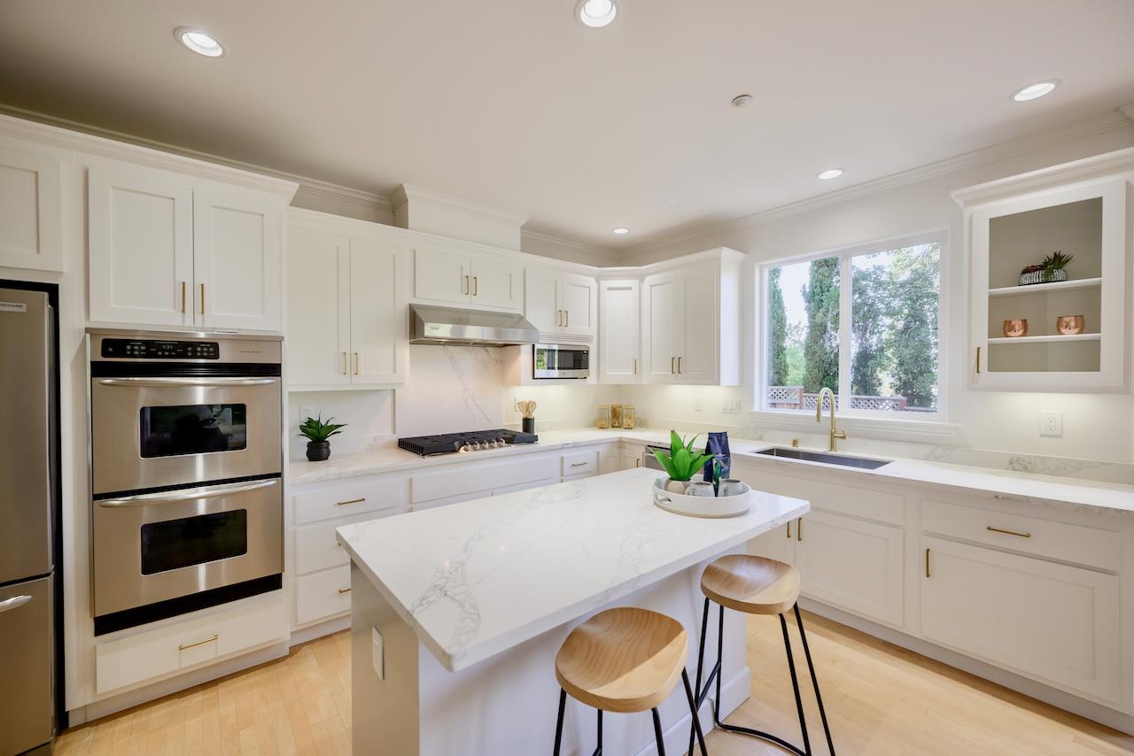 Detail Gallery Image 18 of 119 For 26 Torrey Oaks Ct, Scotts Valley,  CA 95066 - 4 Beds | 2/1 Baths