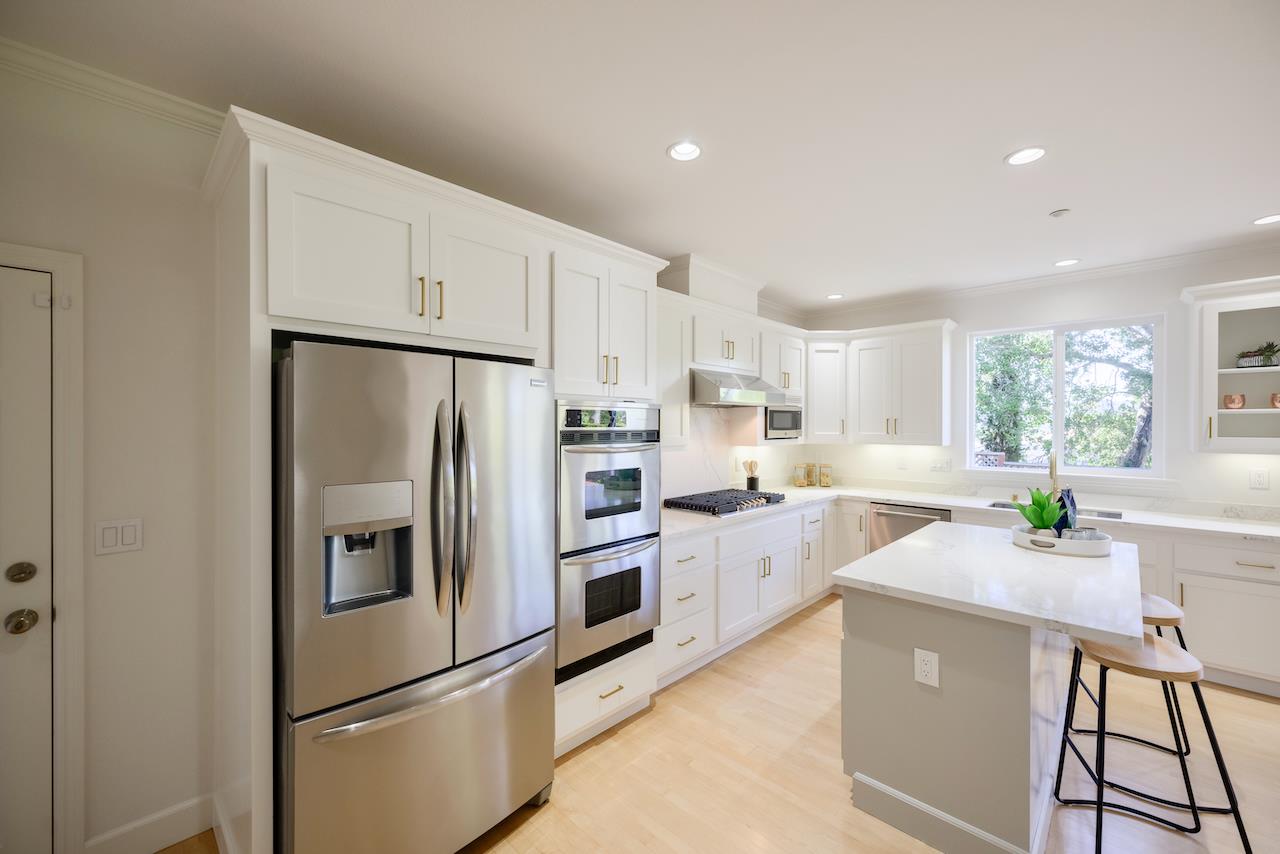 Detail Gallery Image 21 of 119 For 26 Torrey Oaks Ct, Scotts Valley,  CA 95066 - 4 Beds | 2/1 Baths