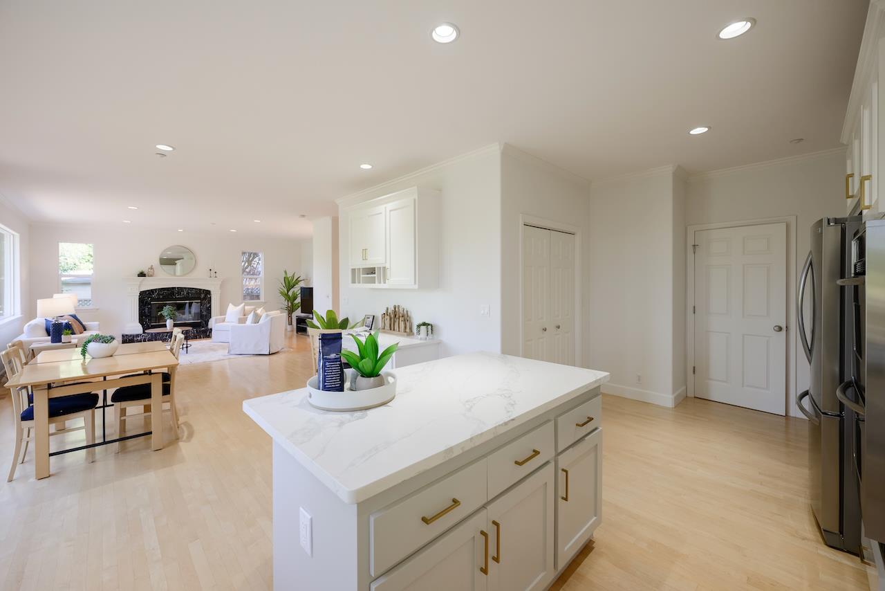 Detail Gallery Image 22 of 119 For 26 Torrey Oaks Ct, Scotts Valley,  CA 95066 - 4 Beds | 2/1 Baths