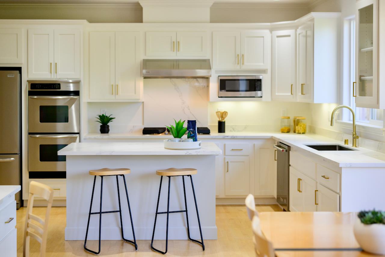 Detail Gallery Image 4 of 119 For 26 Torrey Oaks Ct, Scotts Valley,  CA 95066 - 4 Beds | 2/1 Baths