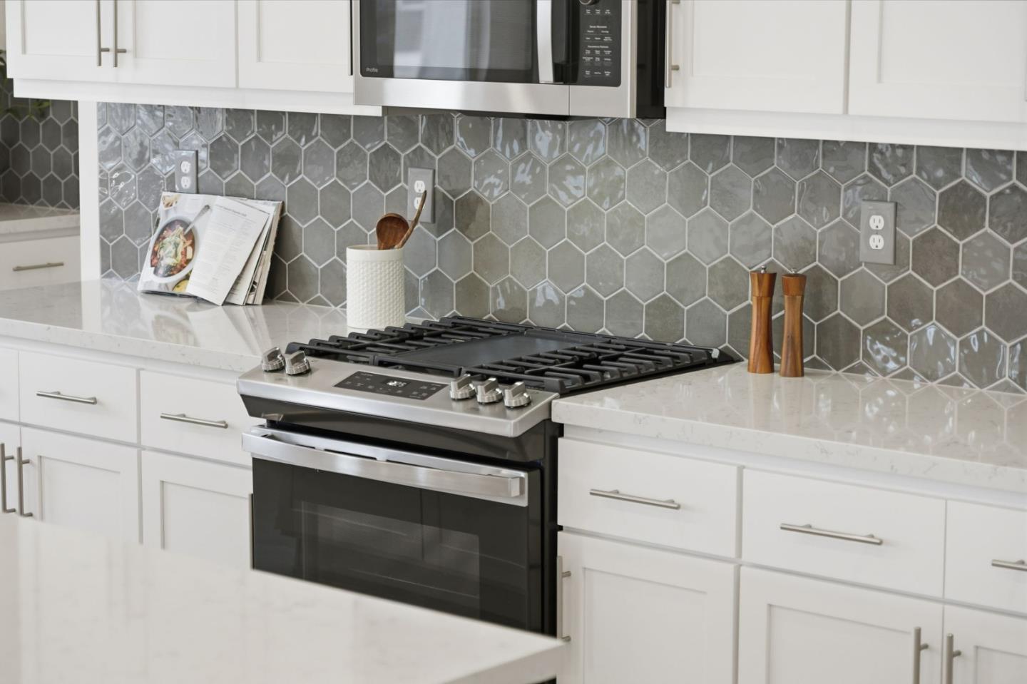 Detail Gallery Image 16 of 54 For 9960 Seawind Way, Newark,  CA 94560 - 2 Beds | 2 Baths