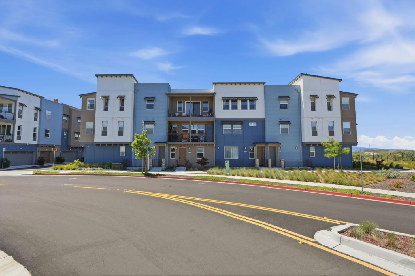 Detail Gallery Image 3 of 54 For 9960 Seawind Way, Newark,  CA 94560 - 2 Beds | 2 Baths