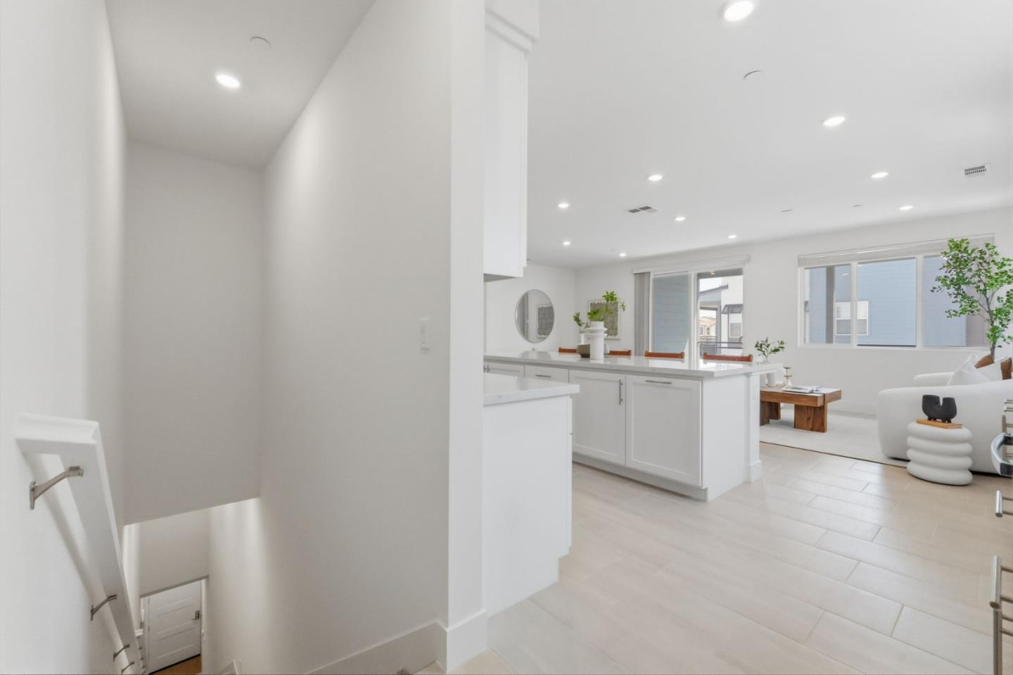 Detail Gallery Image 4 of 54 For 9960 Seawind Way, Newark,  CA 94560 - 2 Beds | 2 Baths