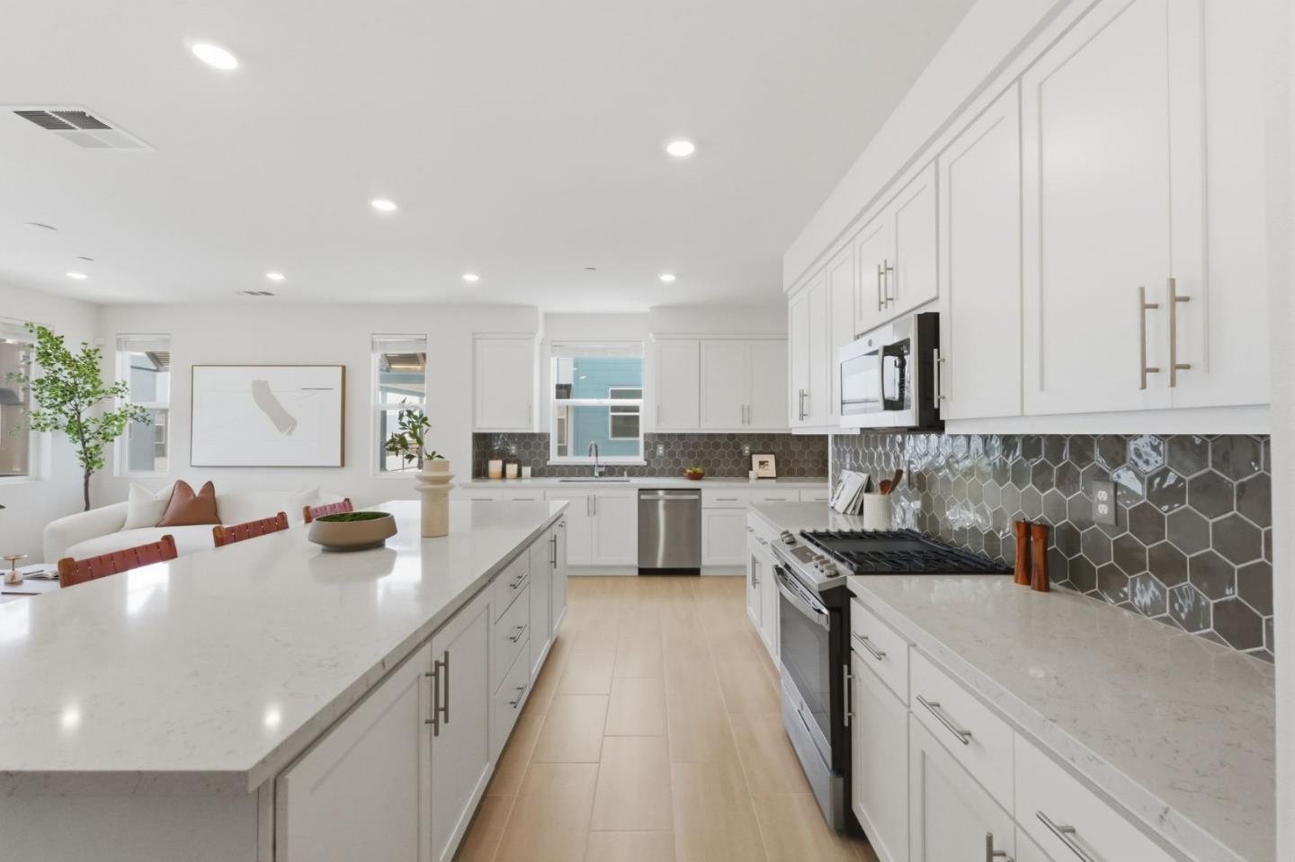 Detail Gallery Image 9 of 54 For 9960 Seawind Way, Newark,  CA 94560 - 2 Beds | 2 Baths