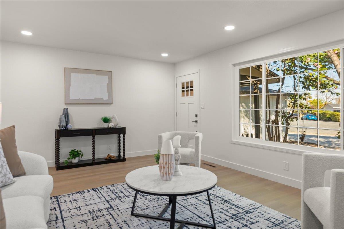 Detail Gallery Image 6 of 19 For 36747 Theta Ct, Fremont,  CA 94536 - 4 Beds | 2/1 Baths