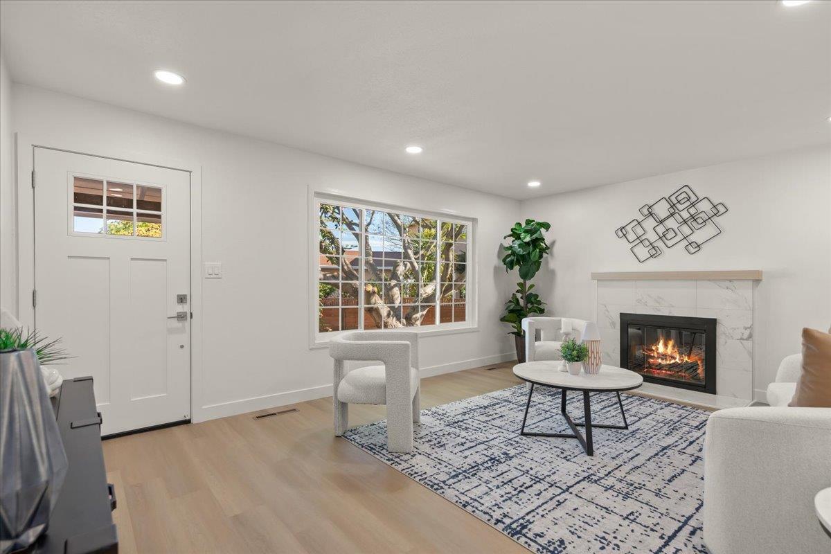 Detail Gallery Image 7 of 19 For 36747 Theta Ct, Fremont,  CA 94536 - 4 Beds | 2/1 Baths