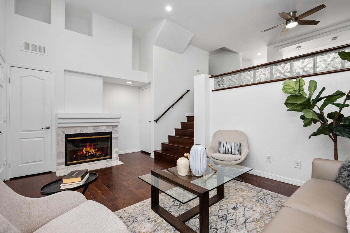 Detail Gallery Image 5 of 25 For 12922 Carmel Creek Rd #34,  San Diego,  CA 92130 - 2 Beds | 2/1 Baths