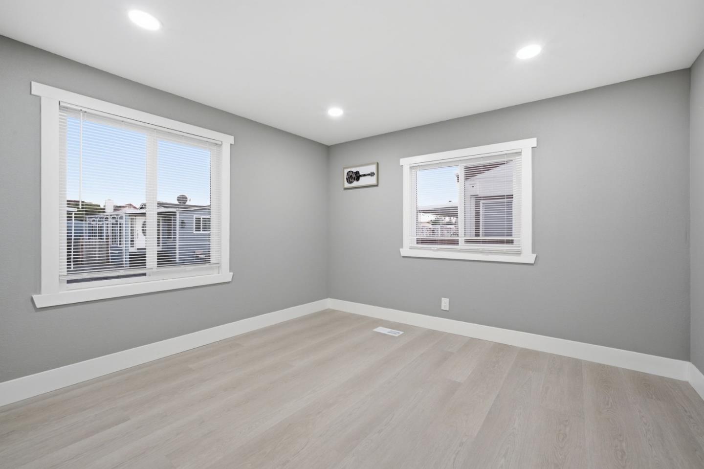 Detail Gallery Image 15 of 21 For 174 Redwood Ave #174,  Hollister,  CA 95023 - 4 Beds | 2 Baths