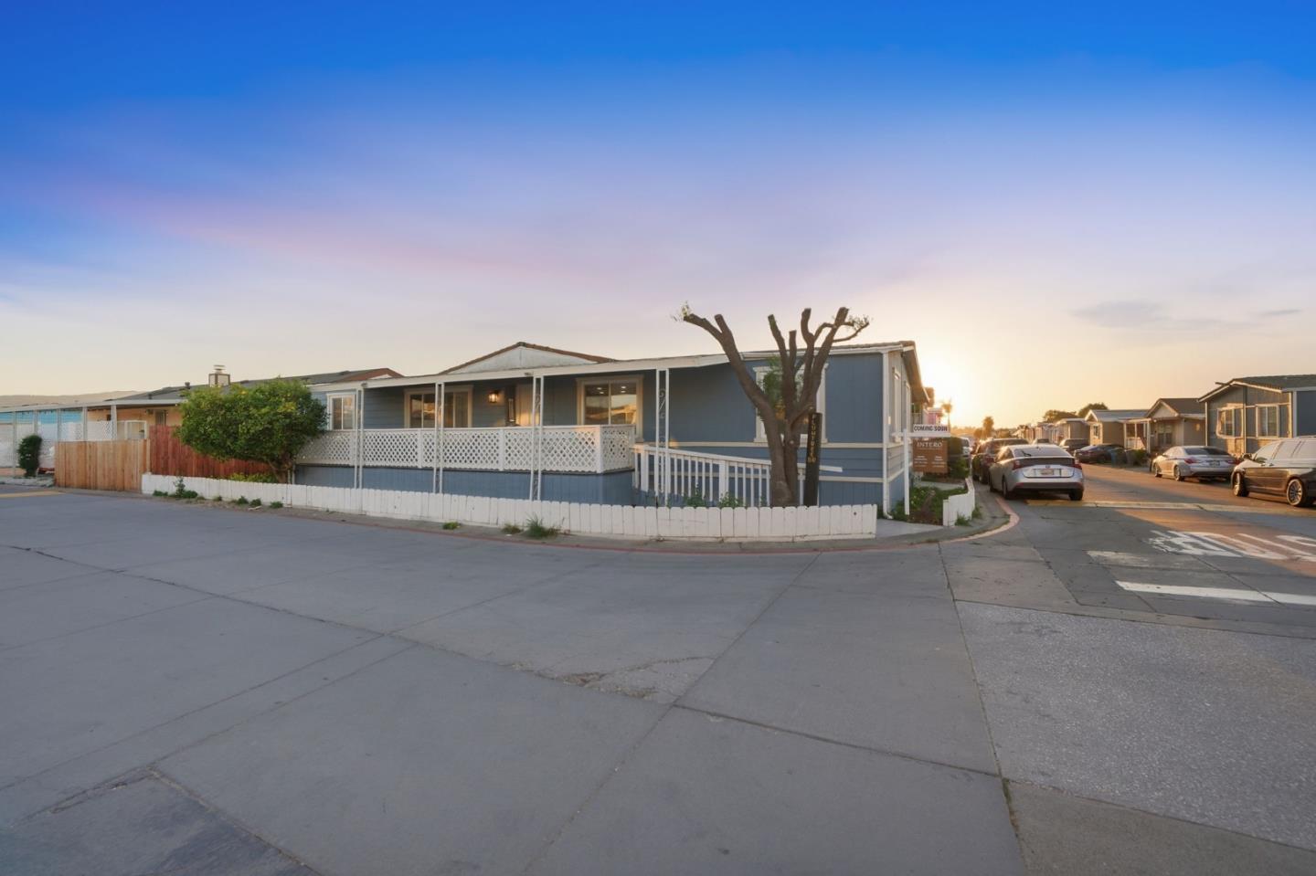 Detail Gallery Image 5 of 21 For 174 Redwood Ave #174,  Hollister,  CA 95023 - 4 Beds | 2 Baths