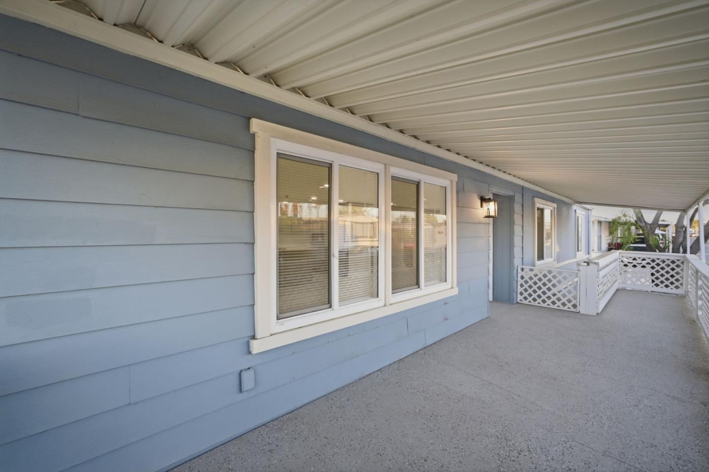 Detail Gallery Image 6 of 21 For 174 Redwood Ave #174,  Hollister,  CA 95023 - 4 Beds | 2 Baths