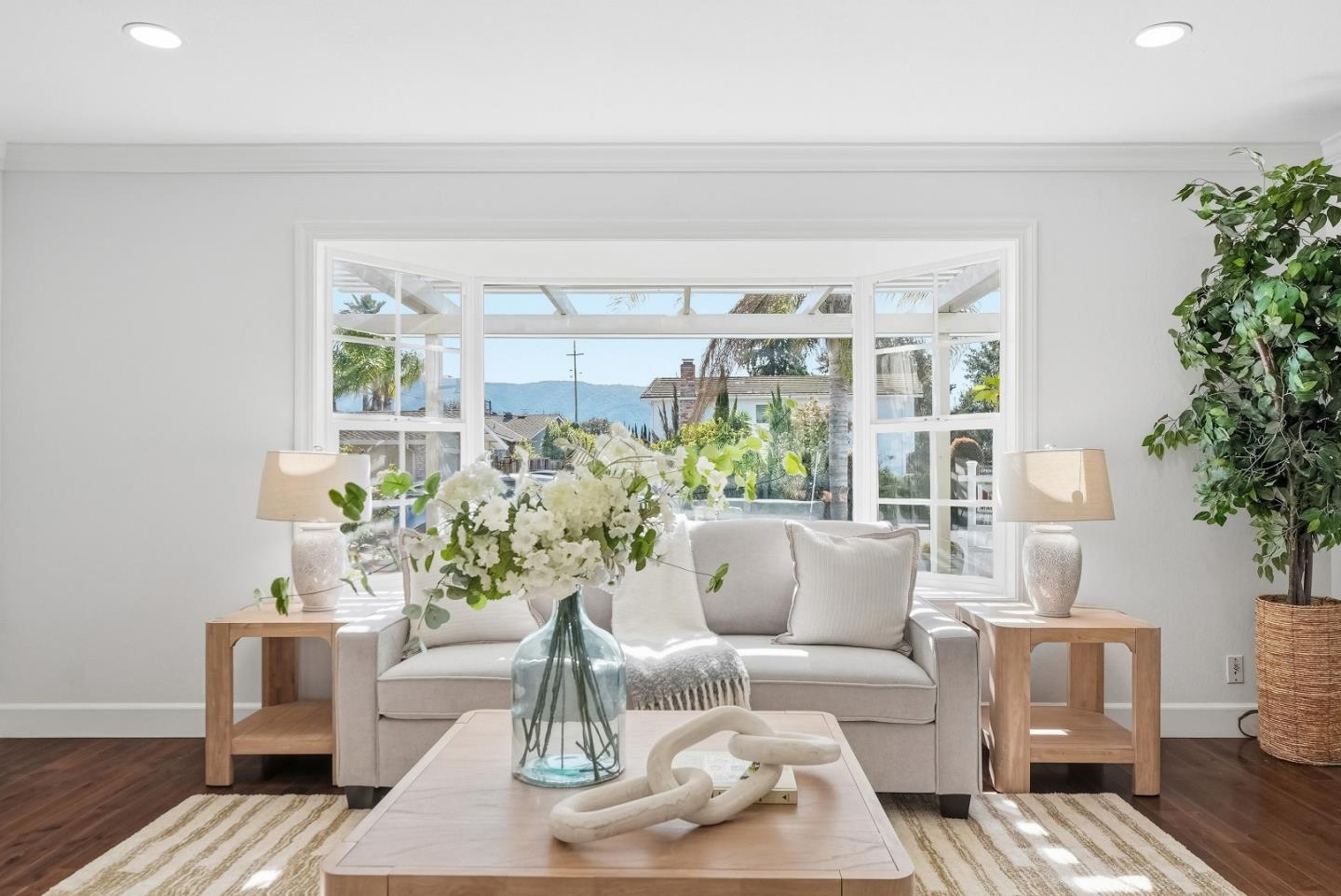 Detail Gallery Image 9 of 48 For 5380 Hammerton Ct, San Jose,  CA 95118 - 3 Beds | 2 Baths