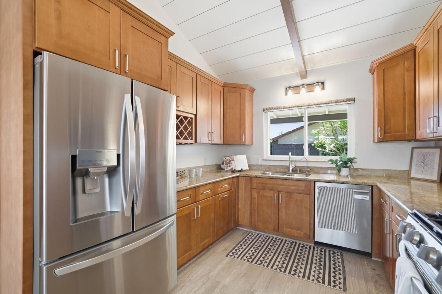 Detail Gallery Image 12 of 52 For 1191 Carrie Lee Way, San Jose,  CA 95118 - 3 Beds | 2 Baths