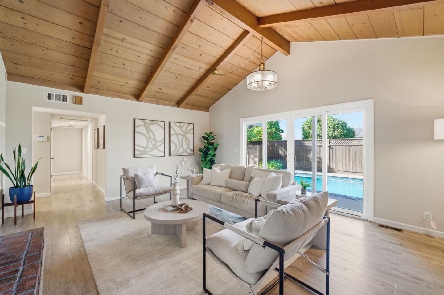 Detail Gallery Image 5 of 52 For 1191 Carrie Lee Way, San Jose,  CA 95118 - 3 Beds | 2 Baths