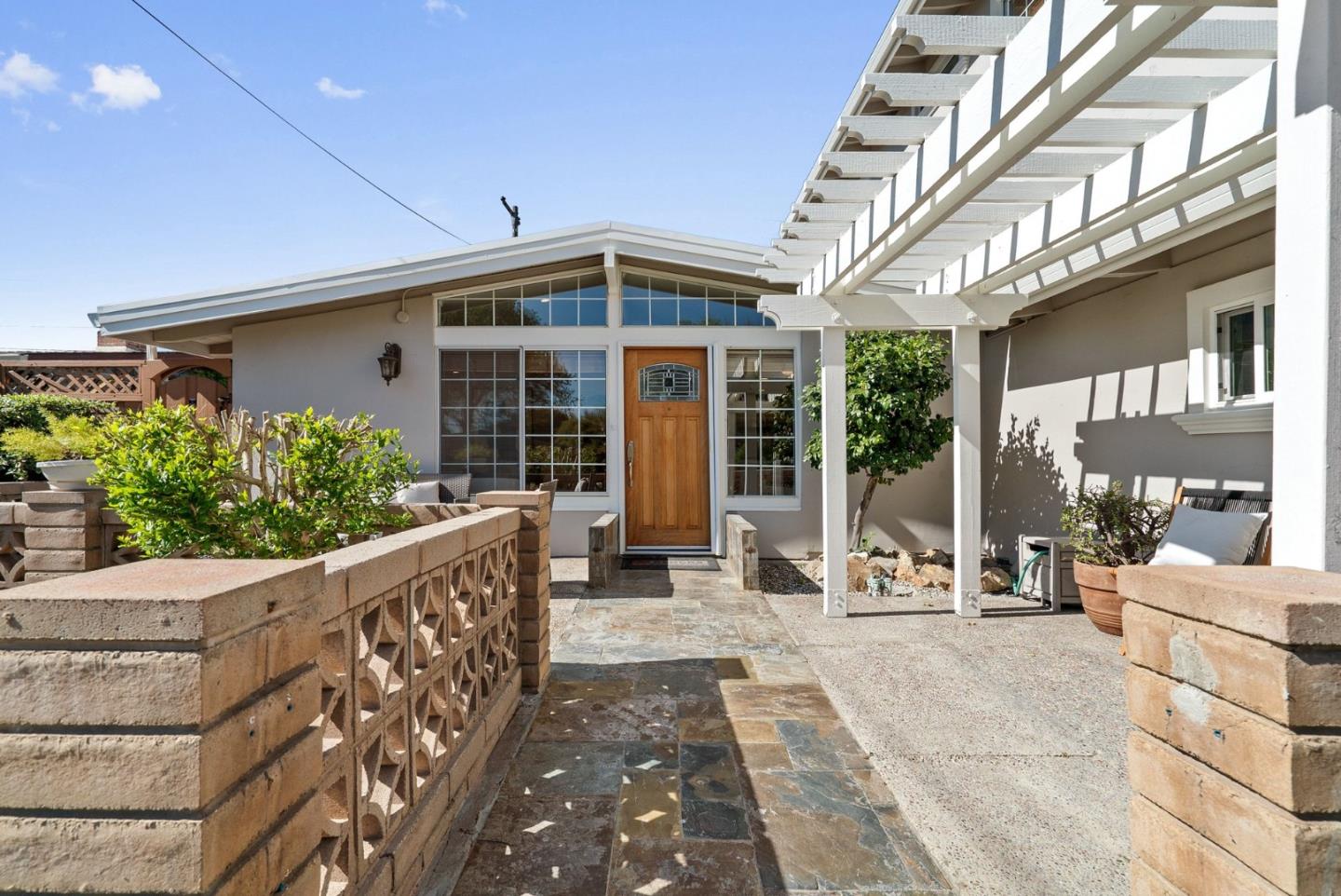 Detail Gallery Image 5 of 65 For 1282 Sandia Ave, Sunnyvale,  CA 94089 - 5 Beds | 3 Baths