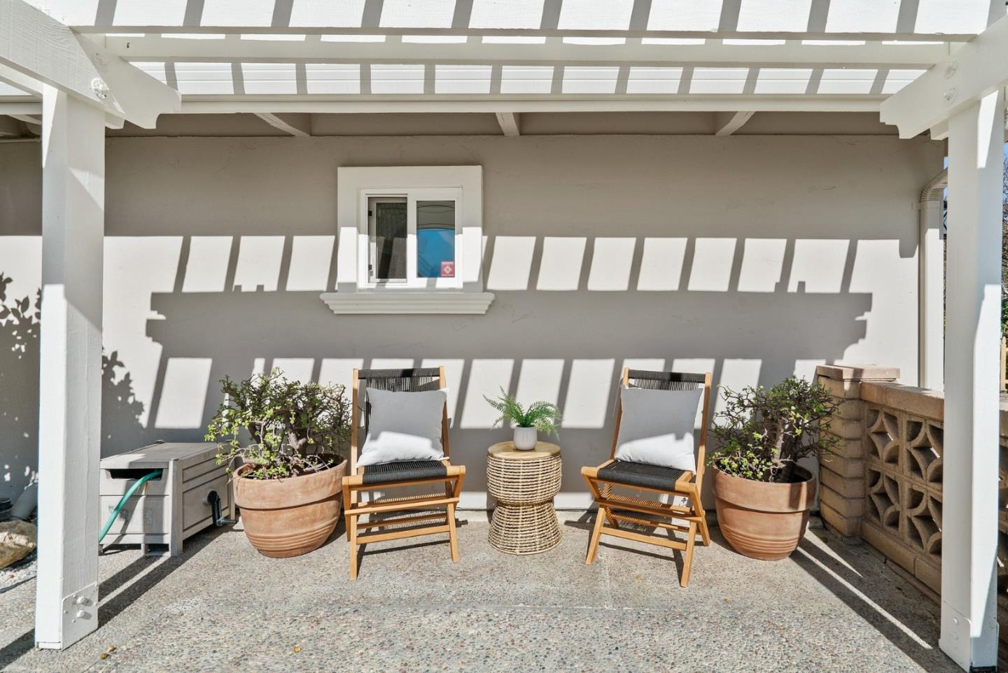 Detail Gallery Image 8 of 65 For 1282 Sandia Ave, Sunnyvale,  CA 94089 - 5 Beds | 3 Baths