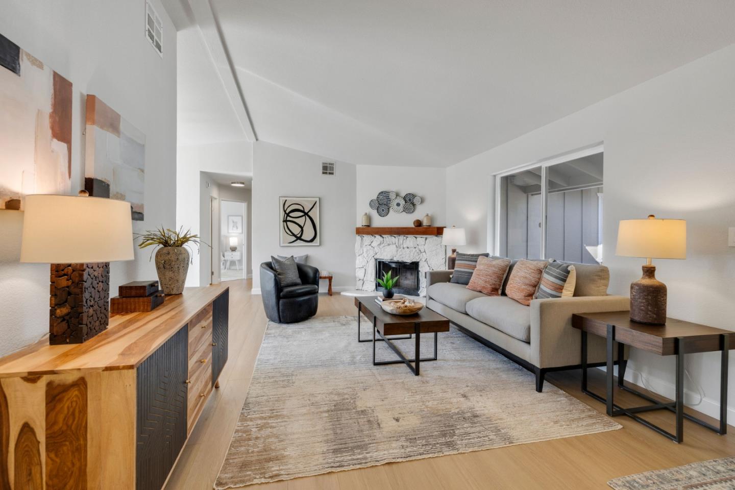 Detail Gallery Image 4 of 45 For 2667 Sand Point Dr, San Jose,  CA 95148 - 3 Beds | 2 Baths