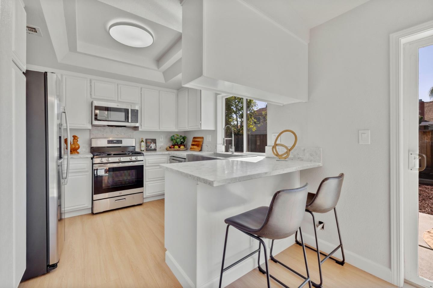 Detail Gallery Image 9 of 45 For 2667 Sand Point Dr, San Jose,  CA 95148 - 3 Beds | 2 Baths