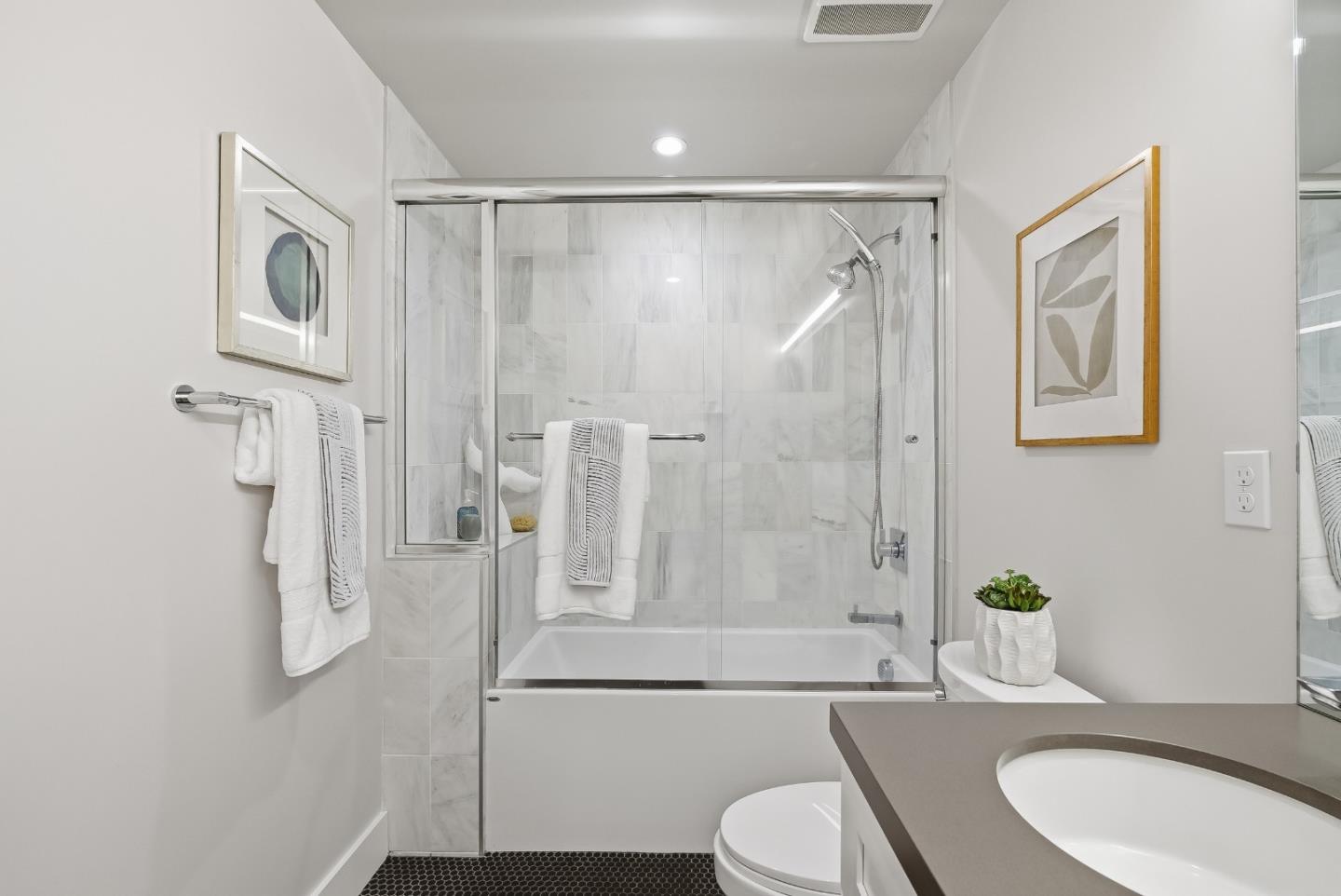 Detail Gallery Image 32 of 55 For 1979 Josephine Ave, San Jose,  CA 95124 - 4 Beds | 2/1 Baths