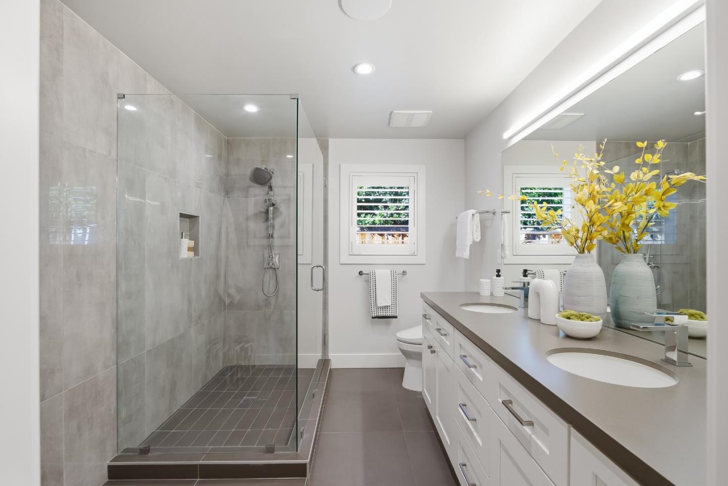 Detail Gallery Image 34 of 55 For 1979 Josephine Ave, San Jose,  CA 95124 - 4 Beds | 2/1 Baths