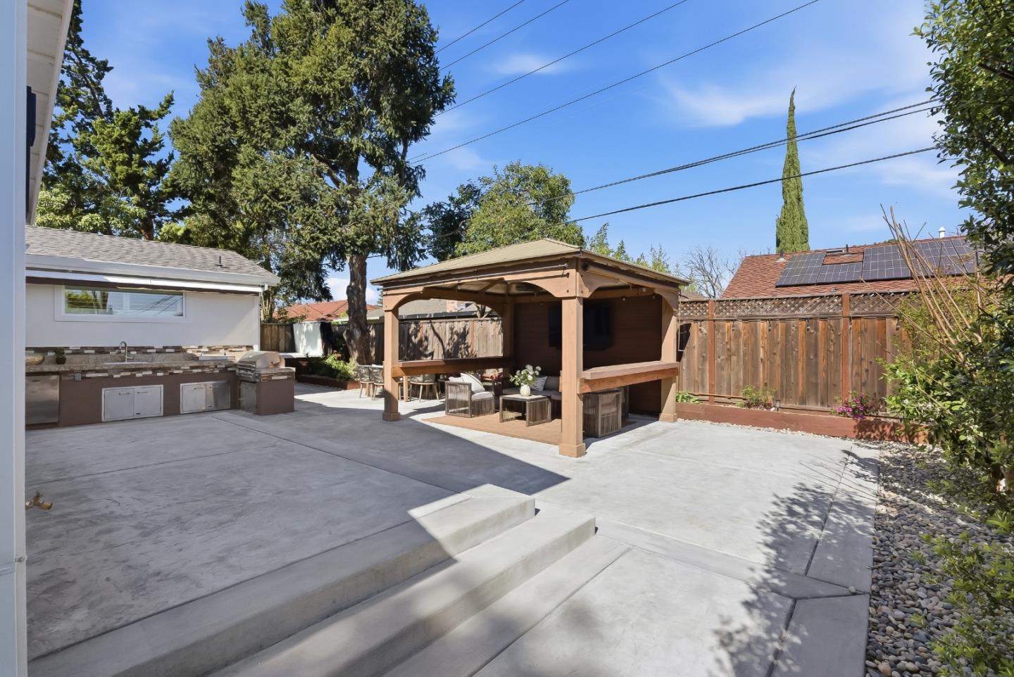 Detail Gallery Image 43 of 55 For 1979 Josephine Ave, San Jose,  CA 95124 - 4 Beds | 2/1 Baths