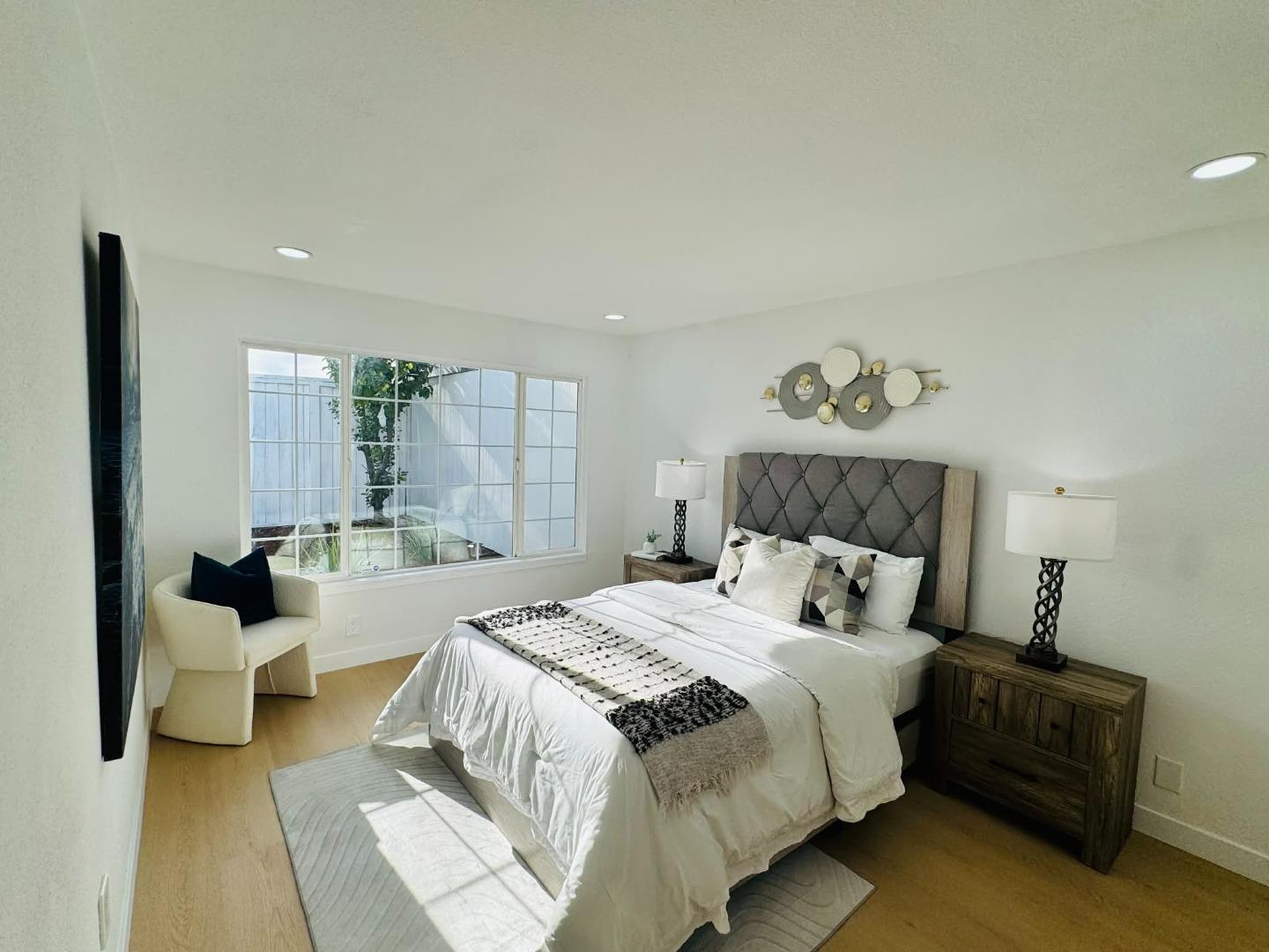 Detail Gallery Image 10 of 16 For 1213 Lightland Rd, San Jose,  CA 95121 - 3 Beds | 2 Baths