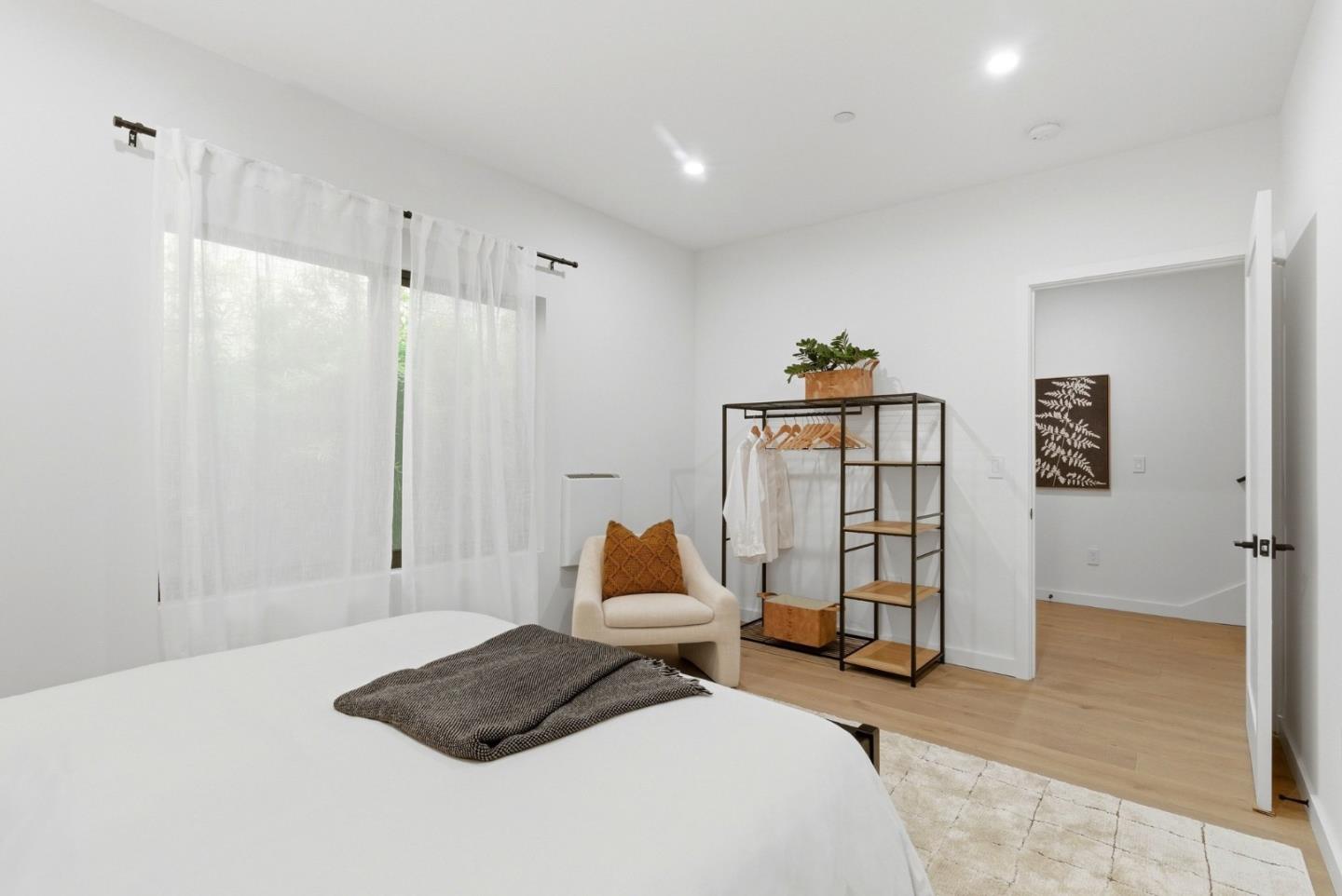 Photo #5: ML82039292 Listing: Photo #5