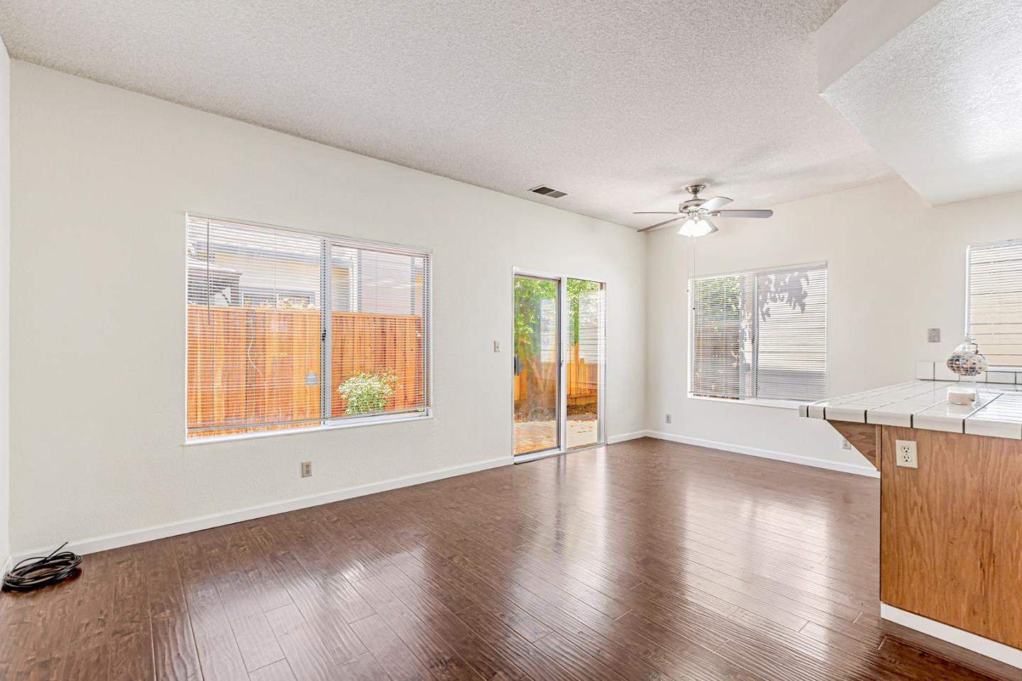 Detail Gallery Image 15 of 39 For 39737 Potrero Dr, Newark,  CA 94560 - 3 Beds | 2 Baths