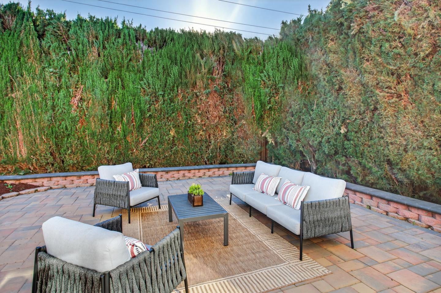 Detail Gallery Image 29 of 31 For 1582 Petal Way, San Jose,  CA 95129 - 4 Beds | 3 Baths