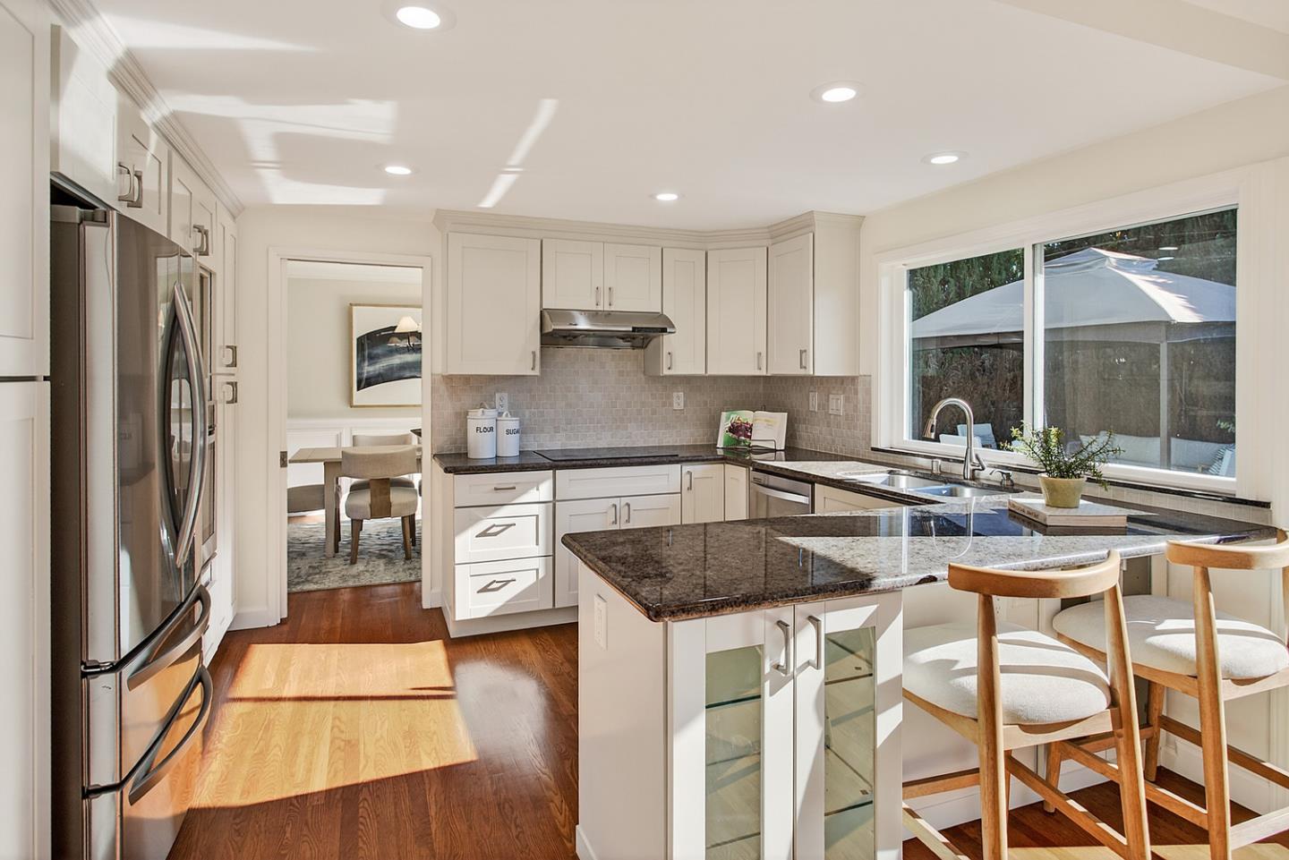 Detail Gallery Image 9 of 31 For 1582 Petal Way, San Jose,  CA 95129 - 4 Beds | 3 Baths